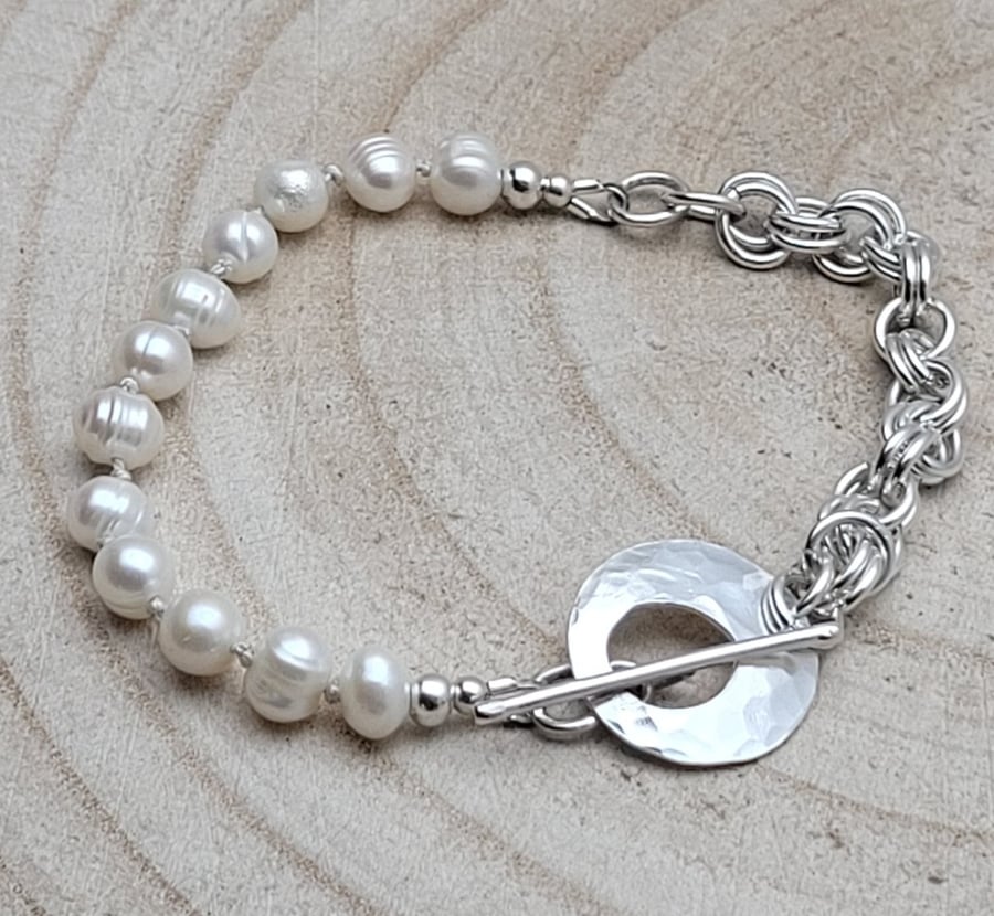 FRESH WATER PEARLS & CHAIN MAIILE BRACELET