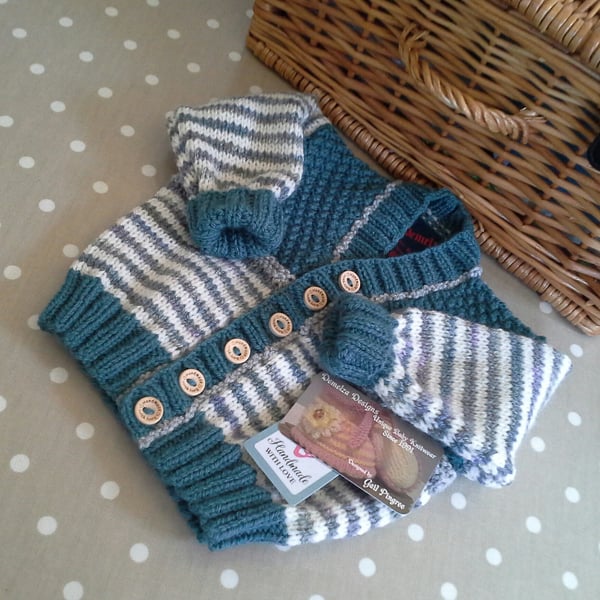 Baby Boys Hand Knitted Cardigan  9-18 month size