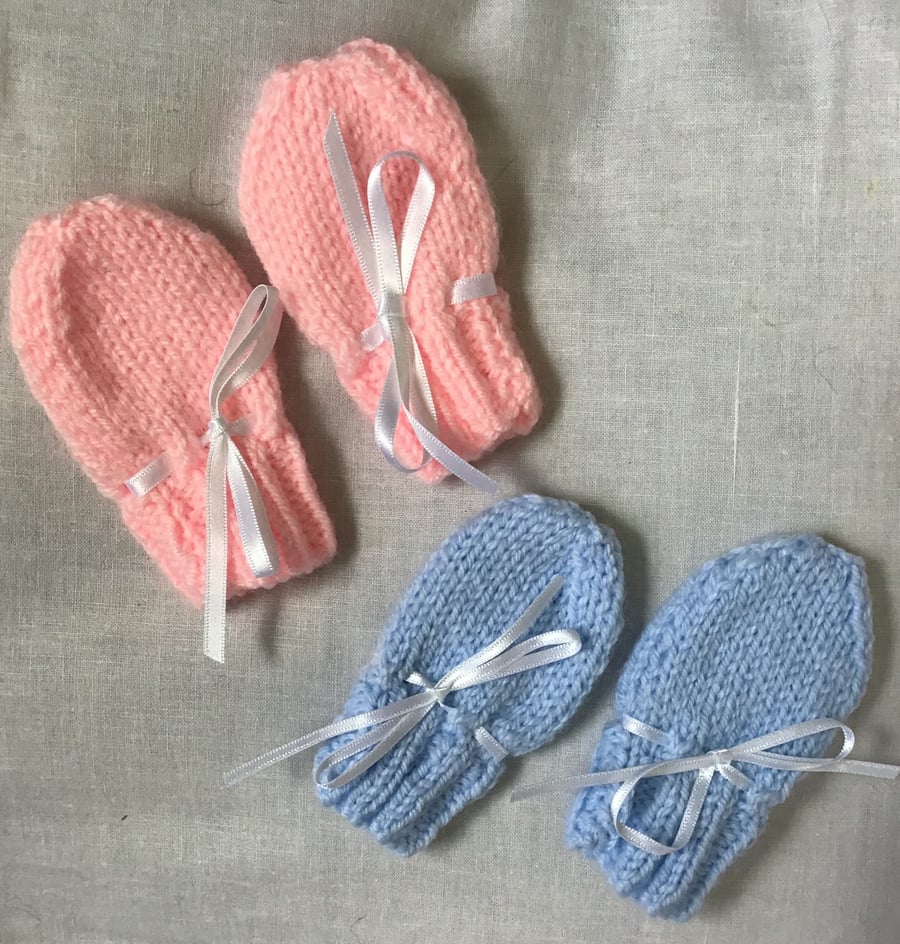 Hand knitted Baby Mitts, Blue, Pink or Own colour choice for new born baby