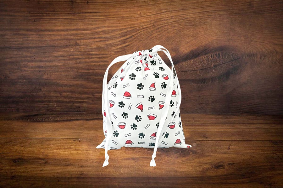 Handmade Christmas Gift Bag Dog Paws-Santa Hats Design, Eco-Friendly-CHBB43