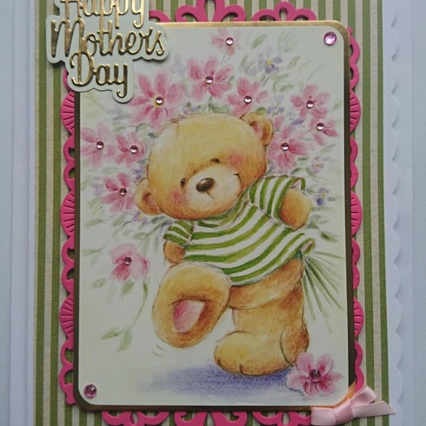 Happy Mother's Day Card Cute Teddy with Bouquet of Flowers