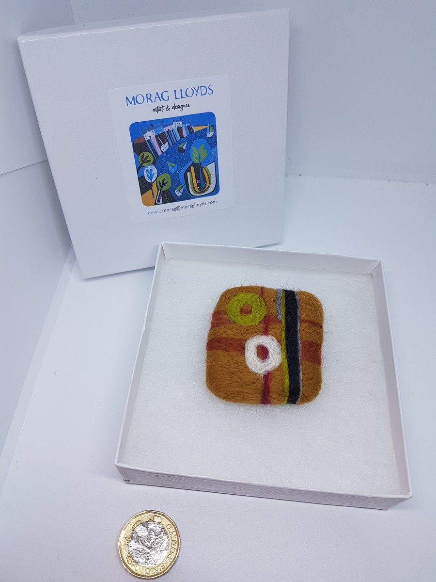 needlefelted textile brooch