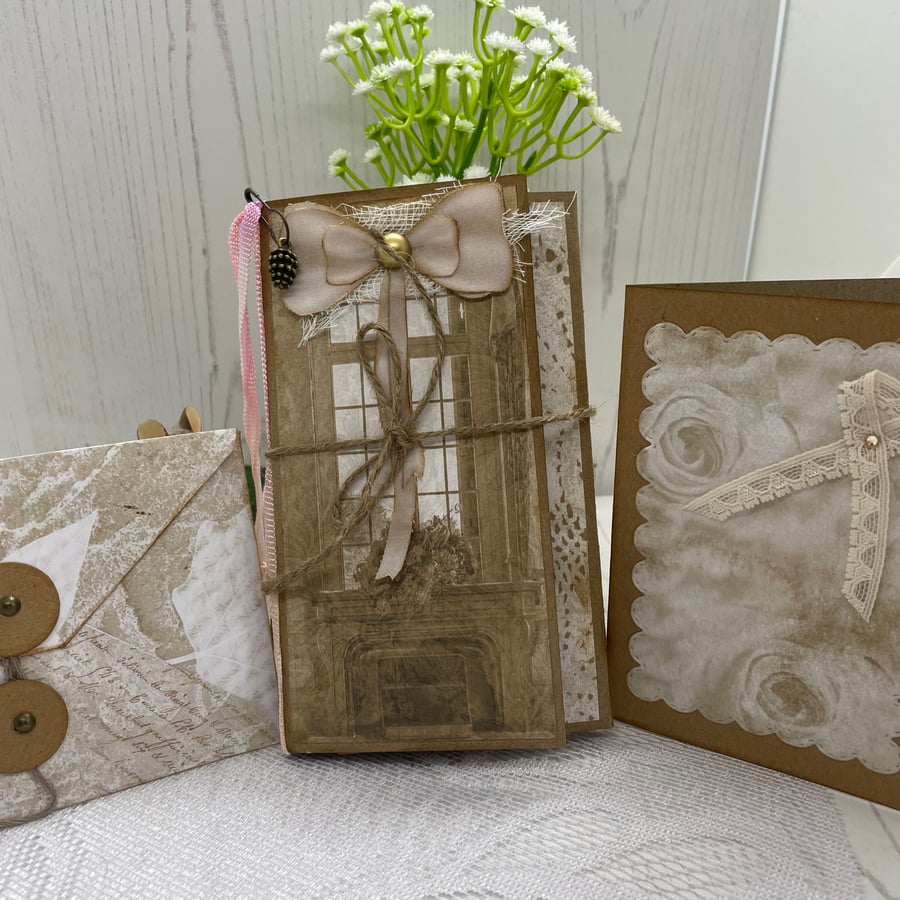 Ephemera - Cashmere and Sparkle 9 Pocket folder by Carolee Crafts PB8 - 0034