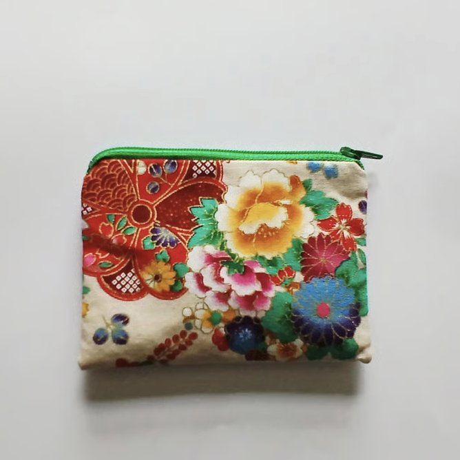 Handmade Japanese Floral Coin Purse – Vibrant Small Fabric Pouch with Green Zip