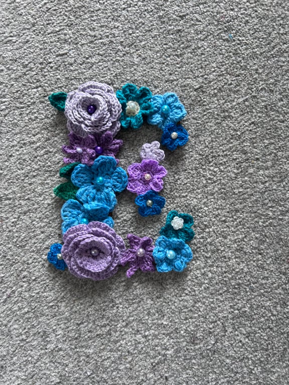 The letter E
