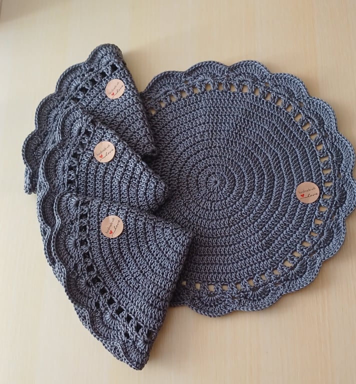4 Crochet placemats 