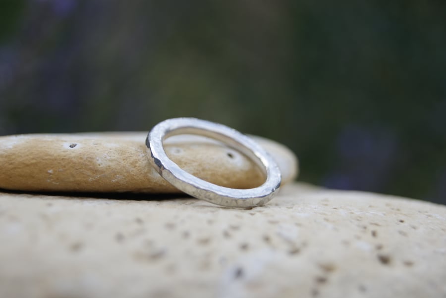 CHUNKY STERLING SILVER HAMMERED ‘DIMPLED’ BAND RING