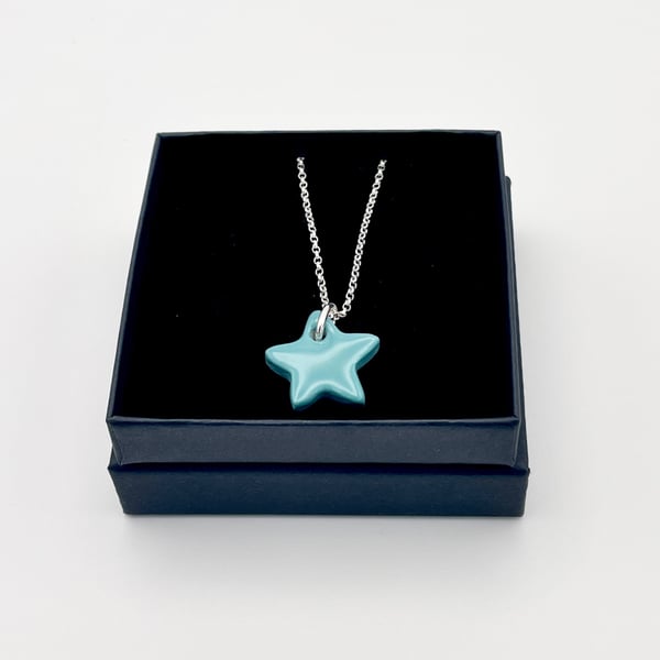 NEW! Bermuda blue star porcelain necklace