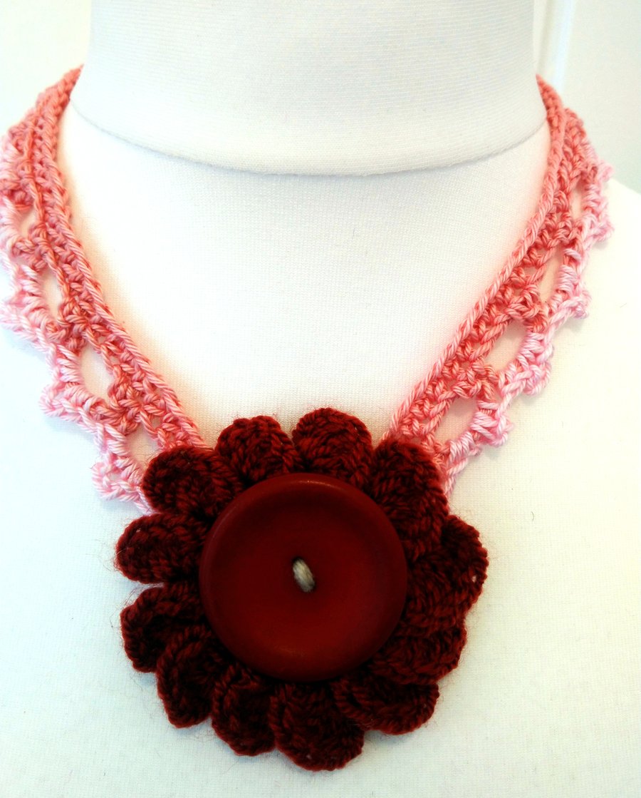 Crochet Flower Necklace 