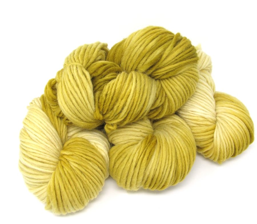 Cheviot Roving Wool Hand Dyed Pencil Roving extra chunky yarn 200g Lemongrass