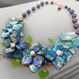 Multicoloured Shell Pearl Flower Floral Bib Necklace