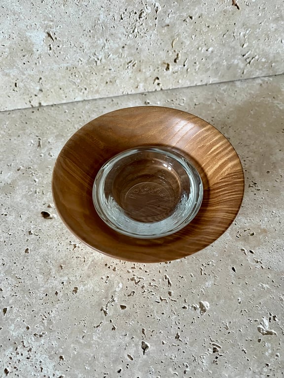 Wooden tea-light dish