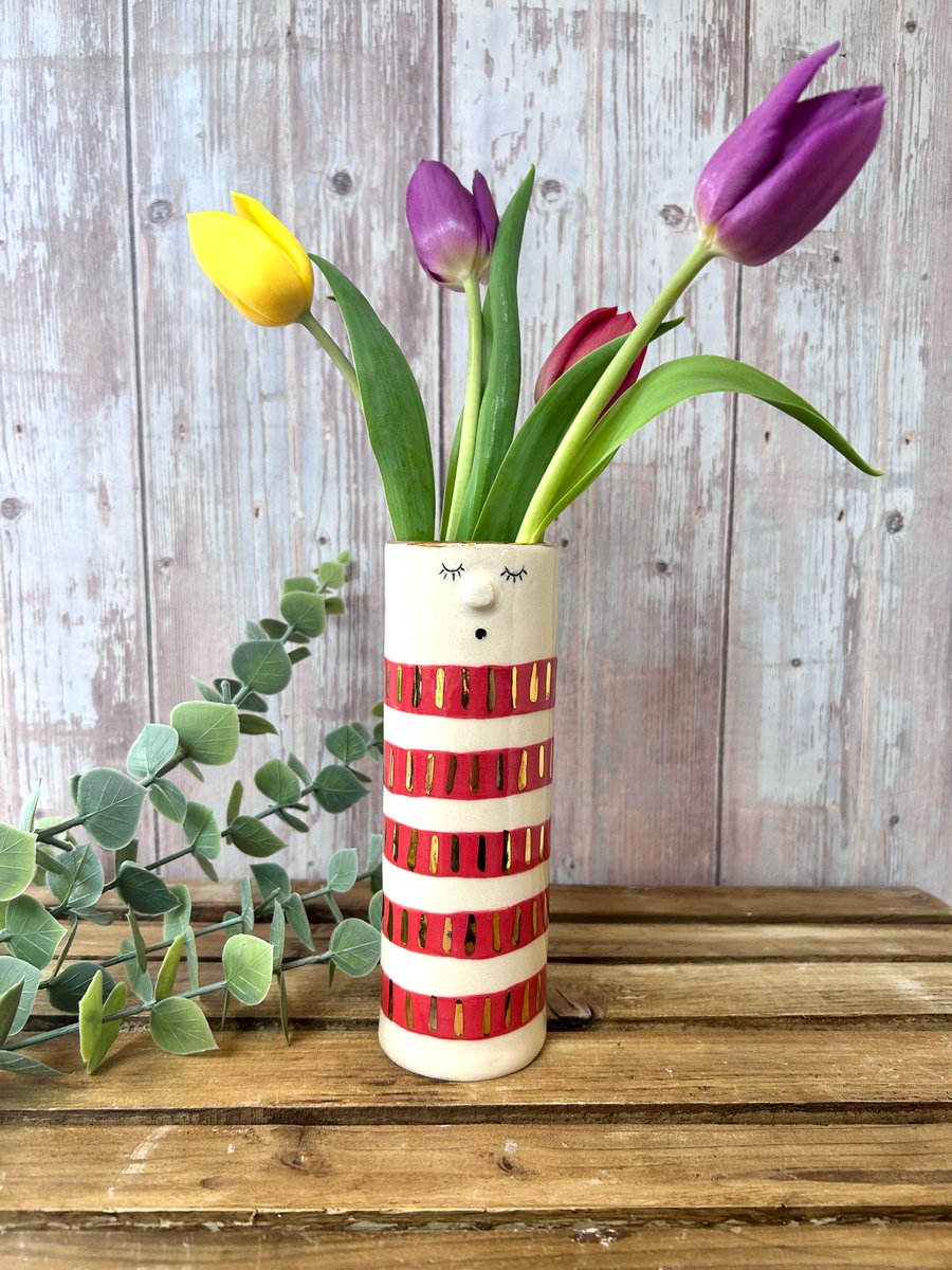 Red and Gold People Vase 