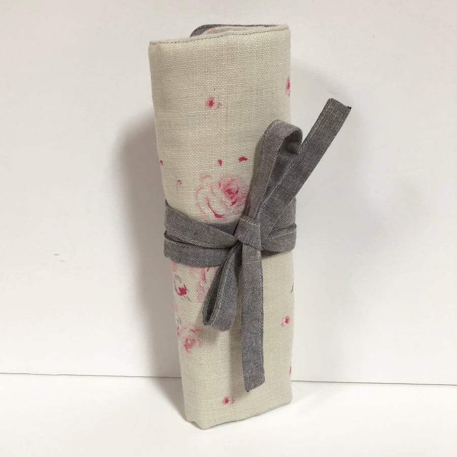 Jewellery Roll- Faded Pink Rose