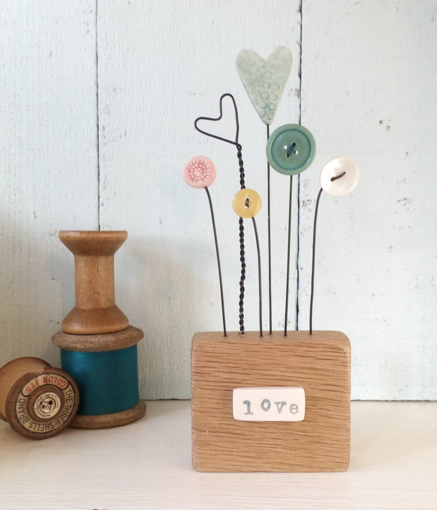  Love Heart Garden in an Oak Wood Block 'love'