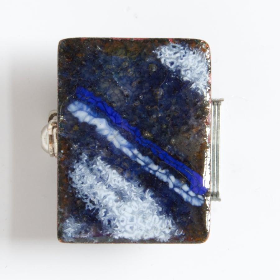 brooch - rectangle: blues and white