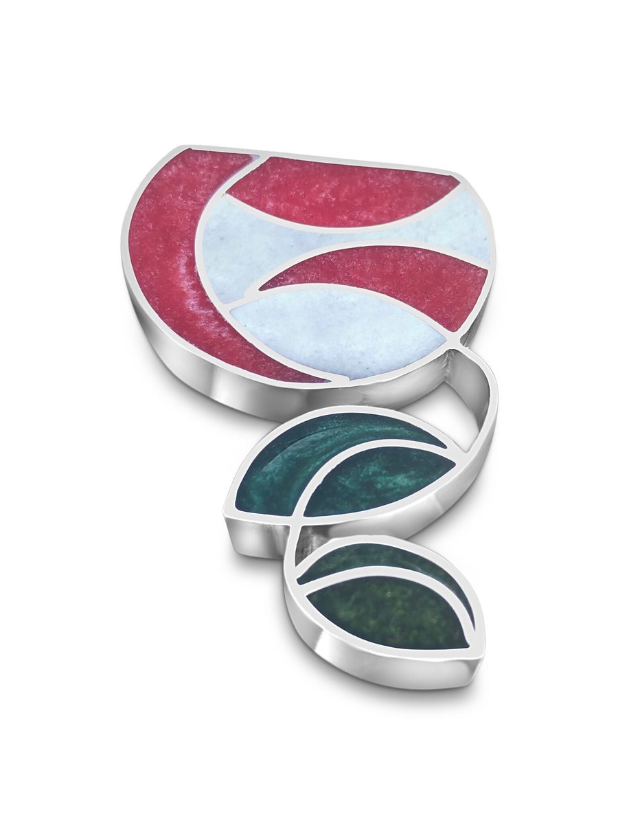 Wedding brooch in silver and resin with a hidden gemstone