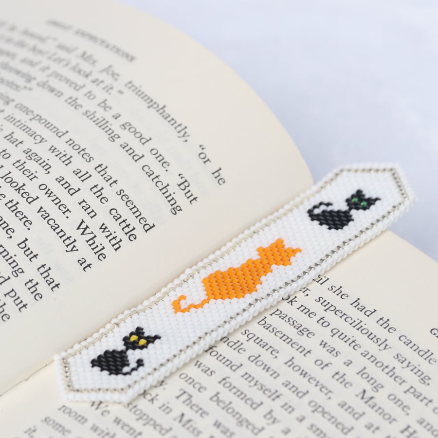 Little Beadwork Bookmark – Cats 4 