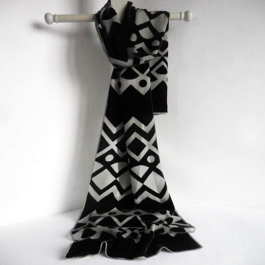 LIMITED EDITION SILK VISCOSE DEVORE VELVET SCARF