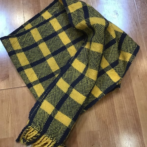 Hand woven wool scarf