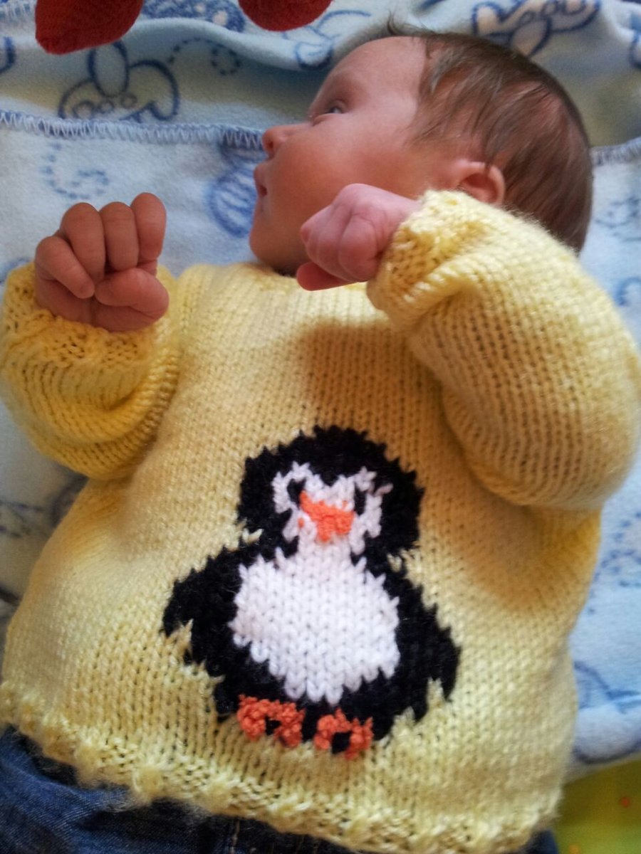 Knitting Pattern Baby Penguin Jumper, Hat and Bootees.  Digital Pattern
