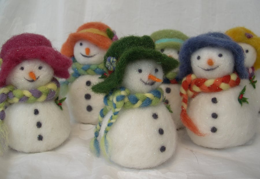 Snowman - Christmas Gift - Needle Felt