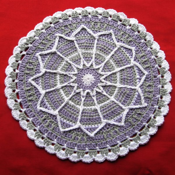 Large crochet mandala. Crochet doily. Crochet table centre. Table mat.