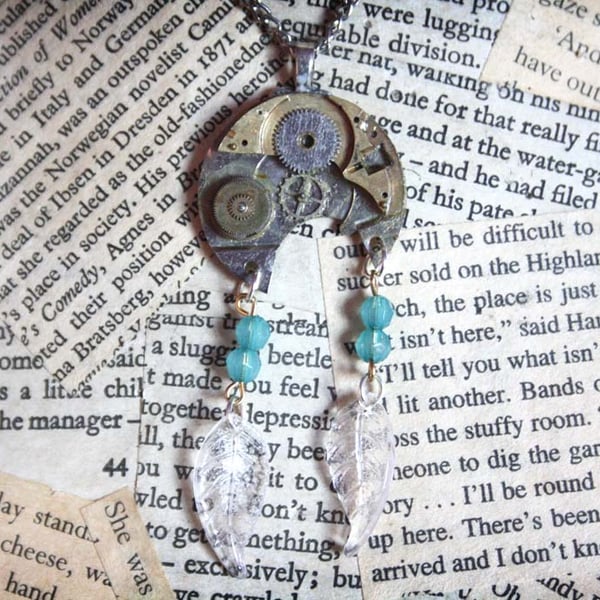 Steampunk Dreamcatcher Inspired Leaf Charm Silver Tone Necklace