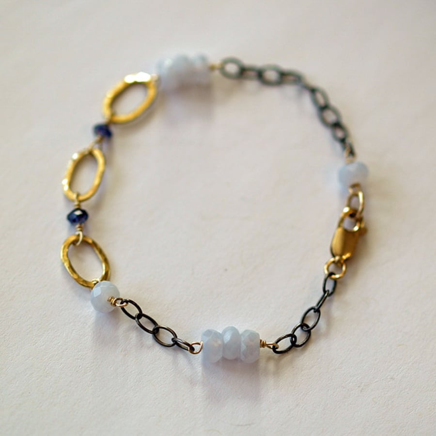 Black and Gold Ovals Bracelet with Iolite and Lace Agate - Handmade Jewellery