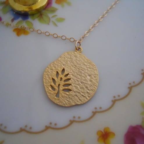 ♥ Gold leaf pendant