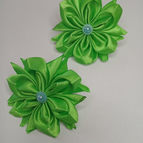 Handmade Floral Hair Clips – Green Accessories for Braids and Ponytails