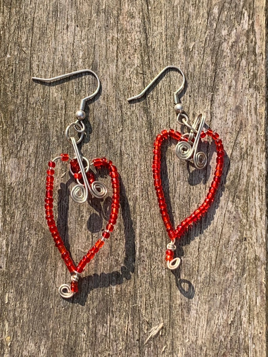 Red wire wrapped detailed heart earrings