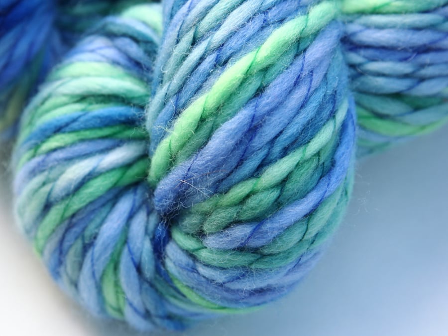 SALE: Vortex - Chunky merino wave wrap yarn