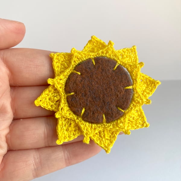 Sunflower brooch with micro crochet