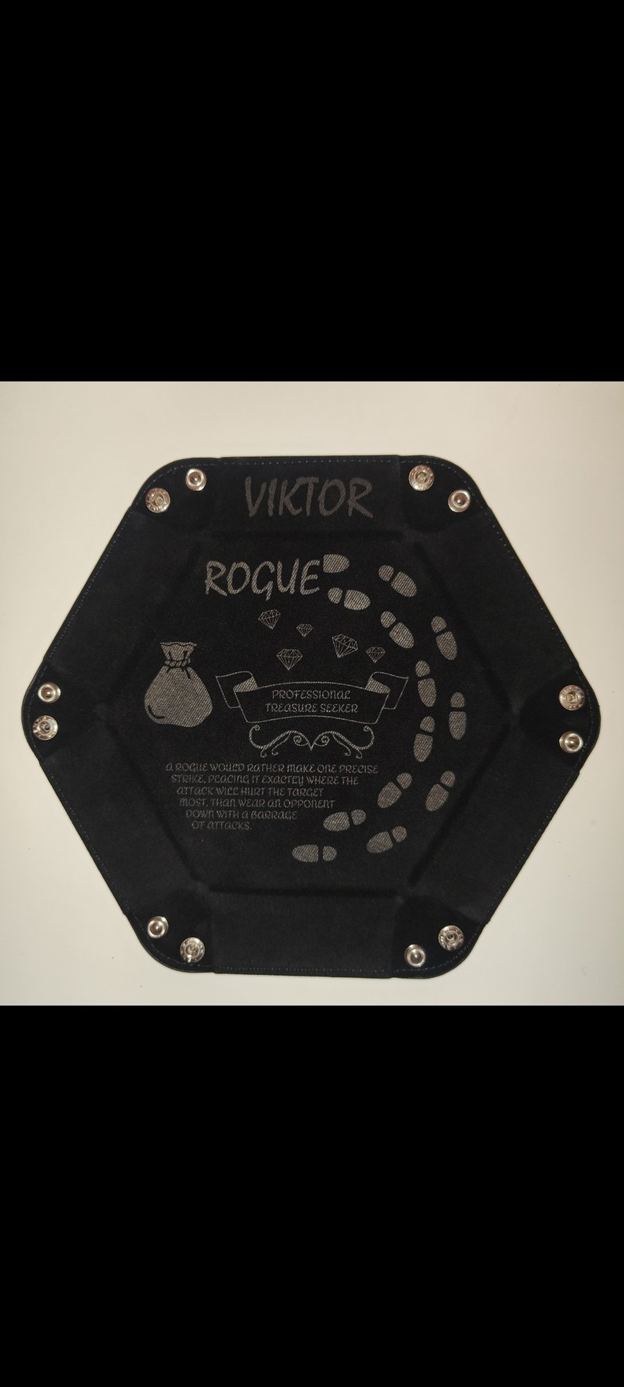 Rogue Dice Tray – Engraved Dungeons & Dragons Accessory