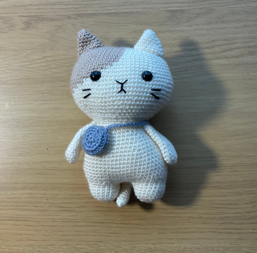 Cat amigurumi, with handbag