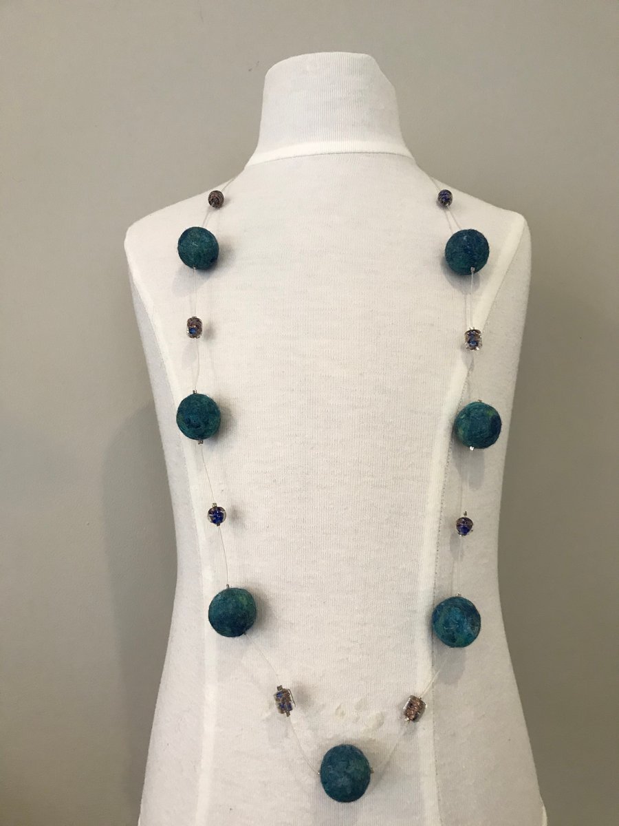  Felt Necklace. (298)