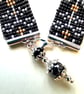 Handmade seed bead bracelet in black and silver - Image 6