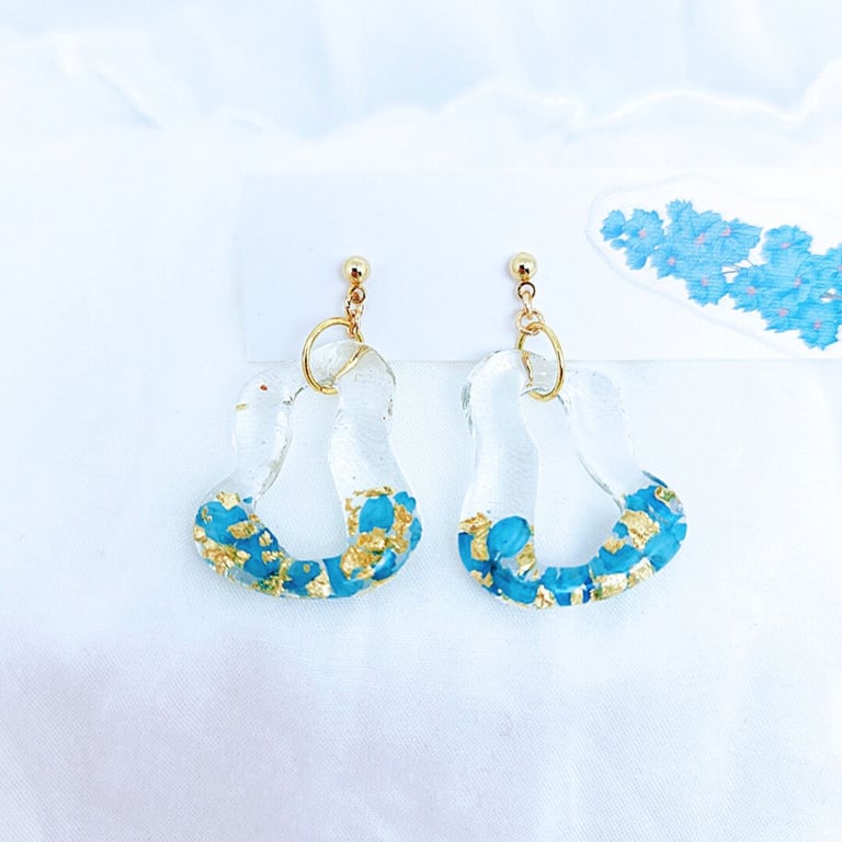 Real petal irregular shape earrings Transparent hoop earrings