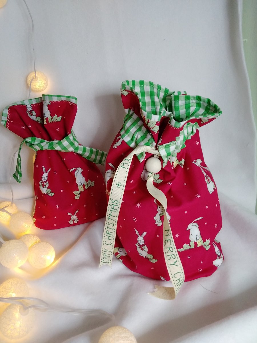REUSABLE GIFT BAG  HARE  FOX