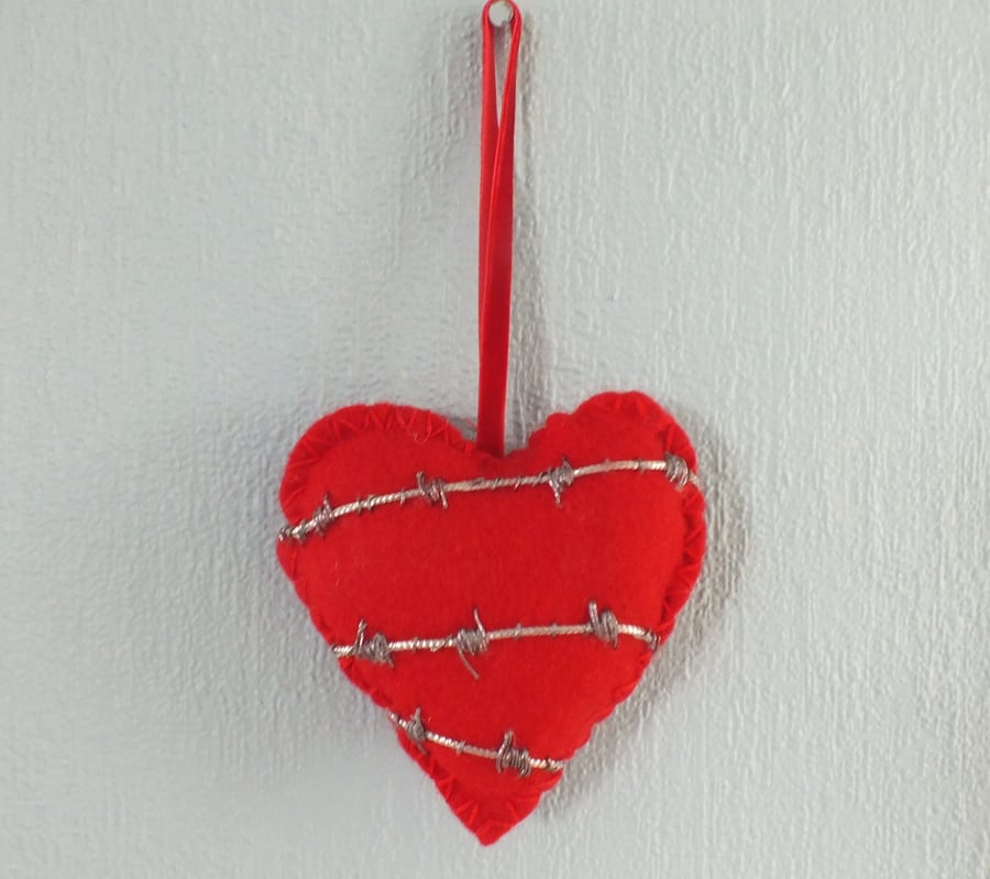 barbed wire heart hanging decoration