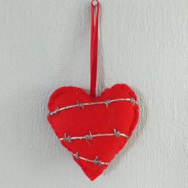 barbed wire heart hanging decoration