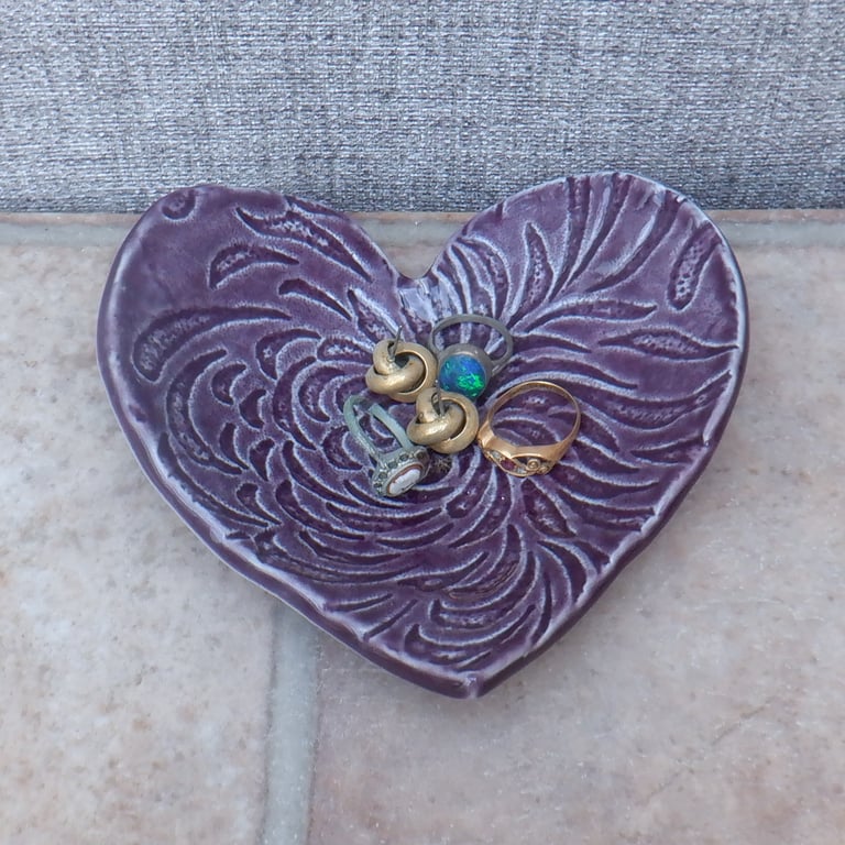 Trinket bowl soap dish spoonrest heart handmade soapdish stoneware pottery