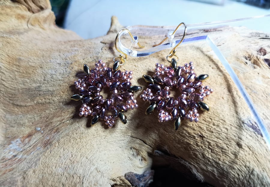 Snowflake crystal gold earrings