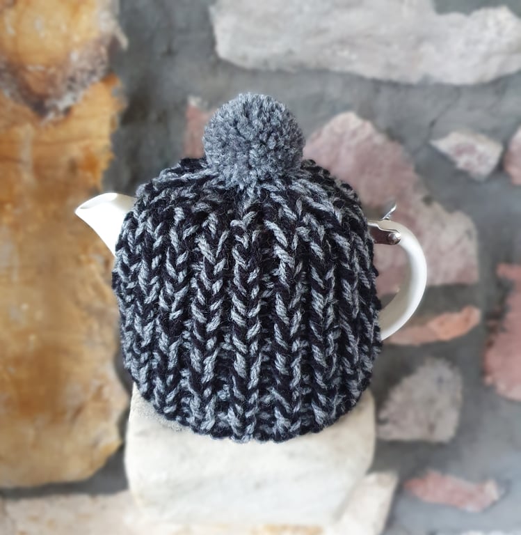 Tea Cosy, Cozy, Tea Pot Cover, Suki, For Life Stump Compatible, Hand Knitted