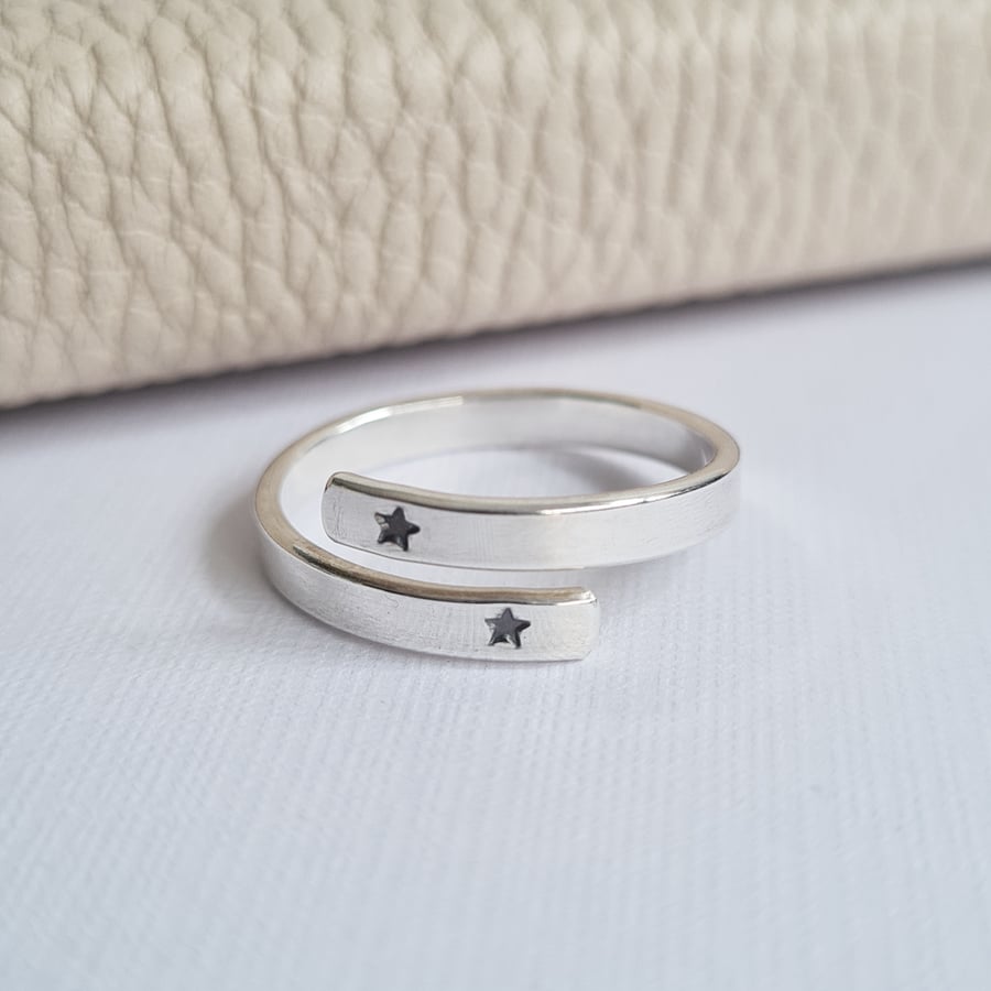 Sterling Silver Star Hug Ring
