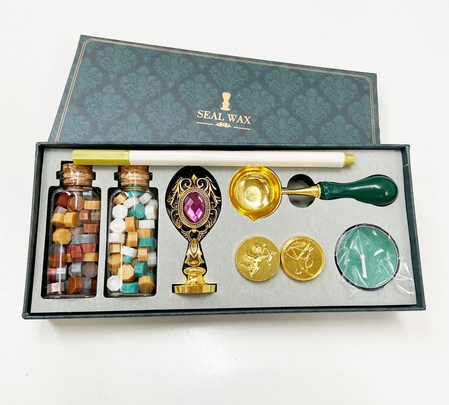 Wax Seal Stamp Kit With 3 Wax Seal Stamp Heads, Gold Pen Presented In a Gift Box