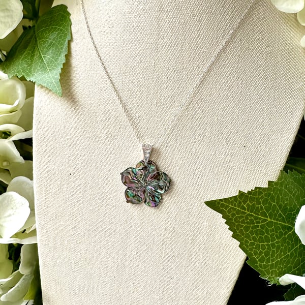 Abalone Shell Flower Necklace