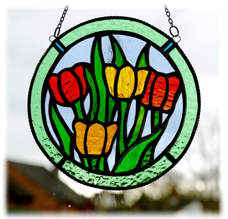 Tulip Ring Suncatcher Stained Glass Art Picture