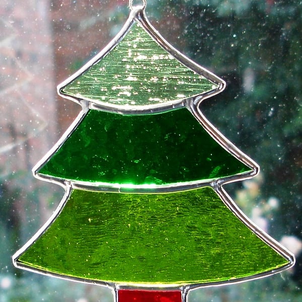 STAINED GLASS CHRISTMAS TREE